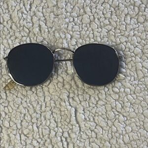Stylish Mirror Lens Round Sunglasses